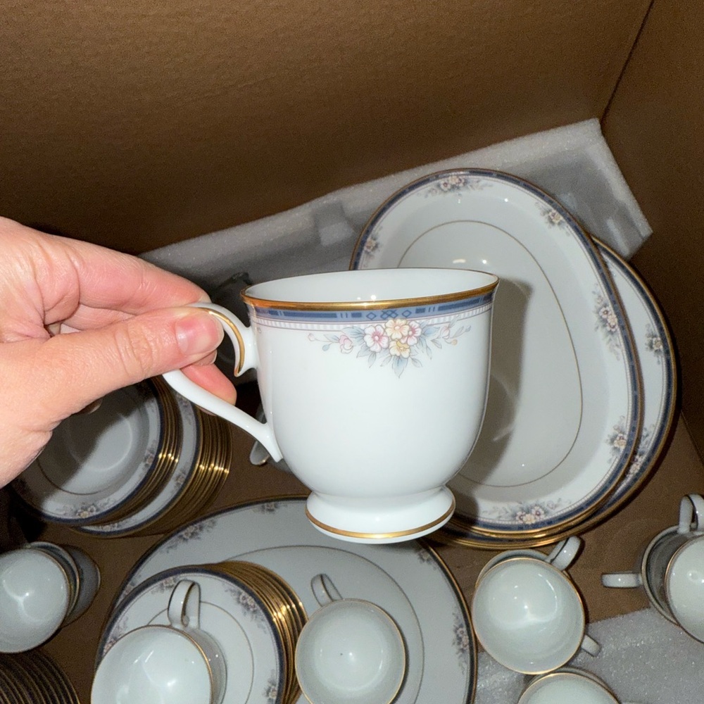 76 Piece Noritake Estate China Set Ontario BOX 5 - Picture 7 of 15